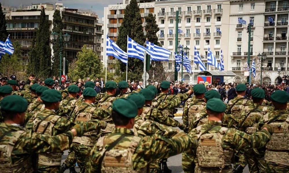 Ρωσικό ΜΜΕ: Η Ελλάδα δεν θα στείλει στρατιωτικές δυνάμεις στην Ουκρανία για την προστασία των Ελλήνων ομογενών του Ντονιέτσκ